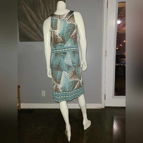 BCBGMAXAZRIA Sleeveless Jersey Dress - Picture 3 of 8